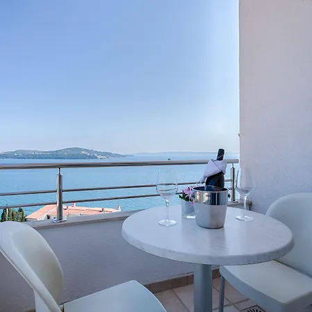 Viktorija 3* Seget Vranjica