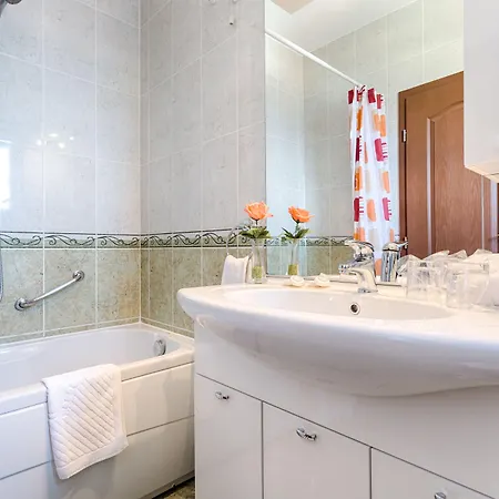 Ξενοδοχείο Viktorija Seget Vranjica