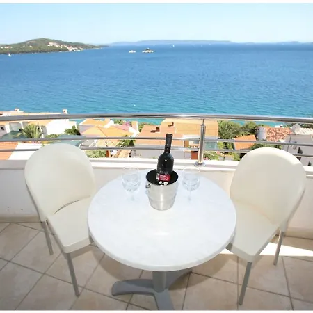 Viktorija Hotel 3*