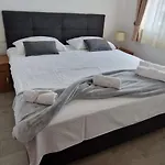 Hotel Viktorija 3*