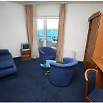 Hotel Viktorija 3*