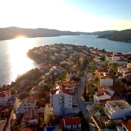 Hotel Viktorija Seget Vranjica