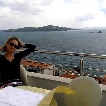 فندق Viktorija