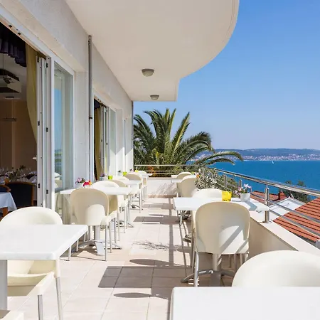 Viktorija Hotel