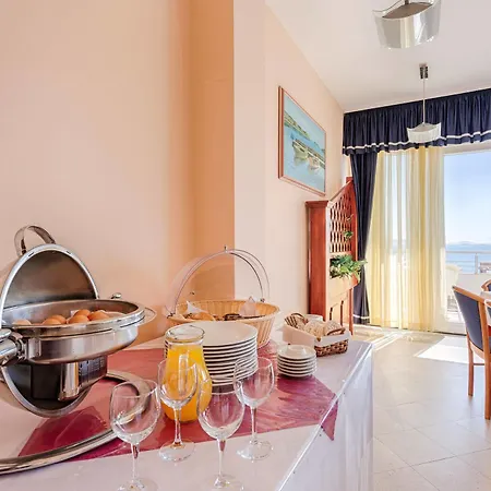 Viktorija Hotel