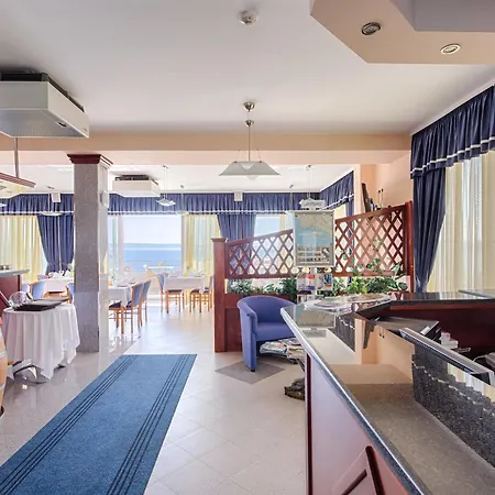 Hotel Viktorija 3*
