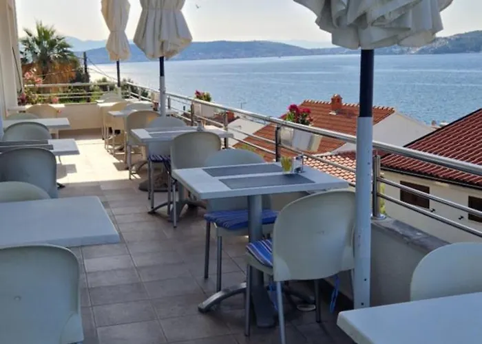 Viktorija Hotel Seget Vranjica