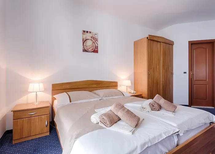 Hotel Viktorija Seget Vranjica