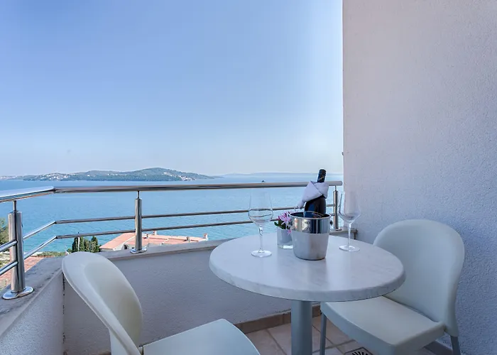 Viktorija 3* Seget Vranjica